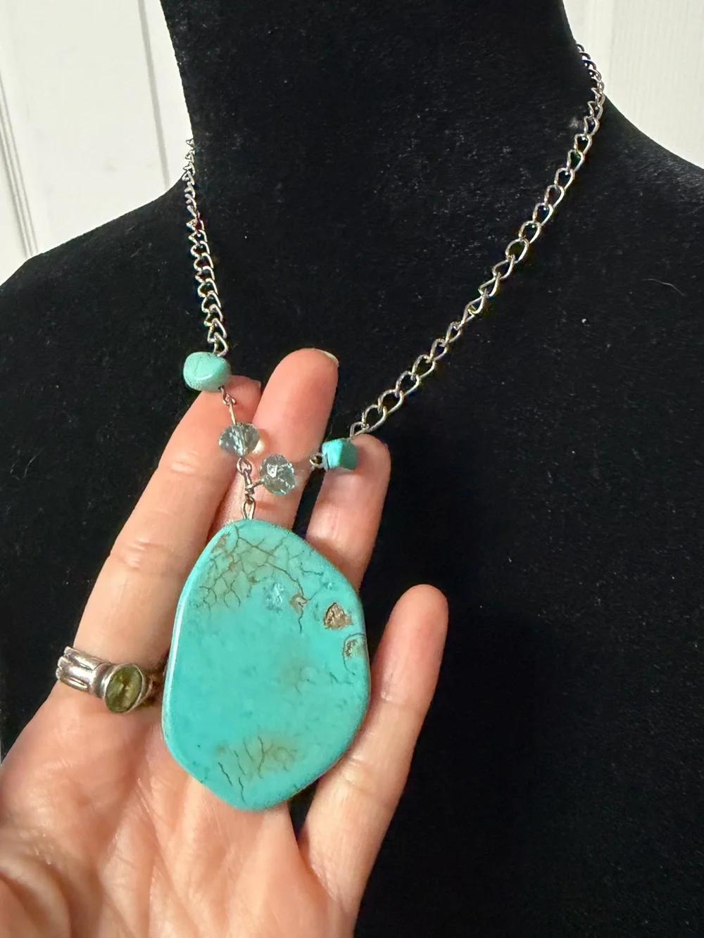 Turquoise Stone Pendant Necklace and Earrings Set - Women Jewelry